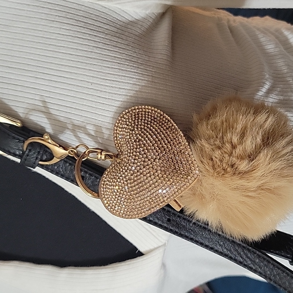 Heart Shaped Gold purse charm, with a pom, pom. - Picture 2 of 3